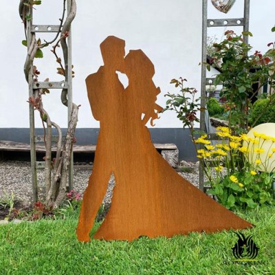 Corten Steel Garden Love Couple Figurine Wedding Sculpture